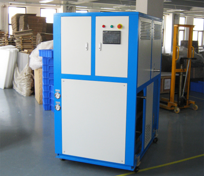 激光冷水機.jpg 激光冷水機.jpg