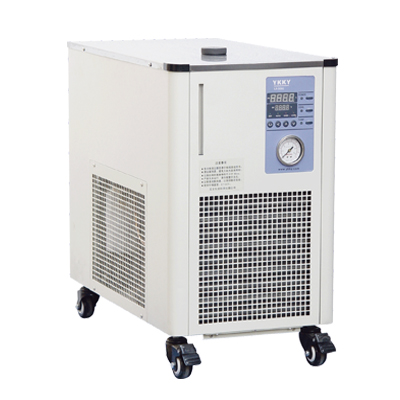 激光冷水機.jpg 激光冷水機.jpg