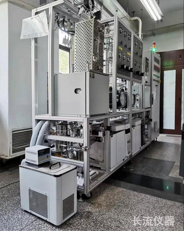 恒溫循環水浴HX-105.jpg 恒溫循環水浴HX-105.jpg