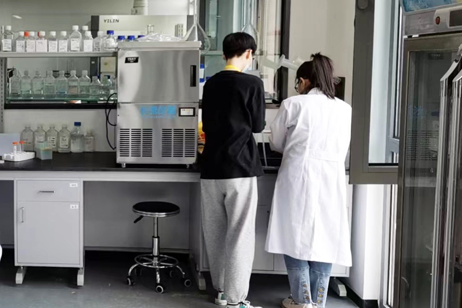 雪花制冰機.jpg 雪花制冰機.jpg