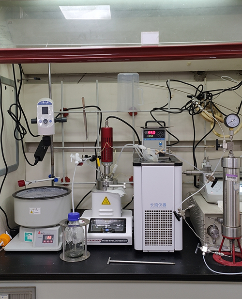恒溫循環(huán)水浴.jpg 恒溫循環(huán)水浴.jpg