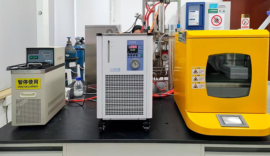 小型冷水機(jī).jpg 小型冷水機(jī).jpg