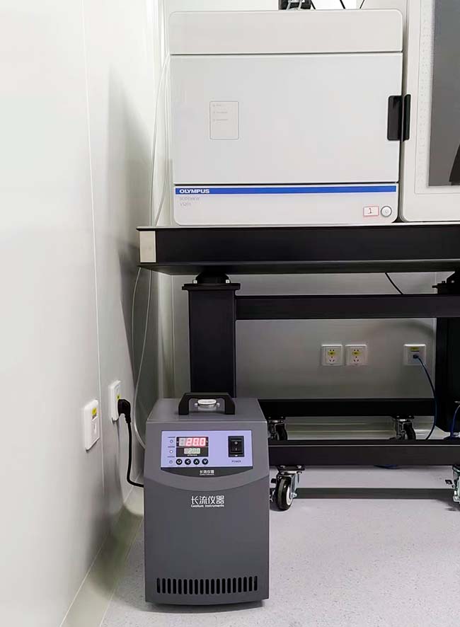 小型冷水機.jpg 小型冷水機.jpg