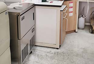 雪花制冰機(jī)在實(shí)驗(yàn)中有什么具體應(yīng)用